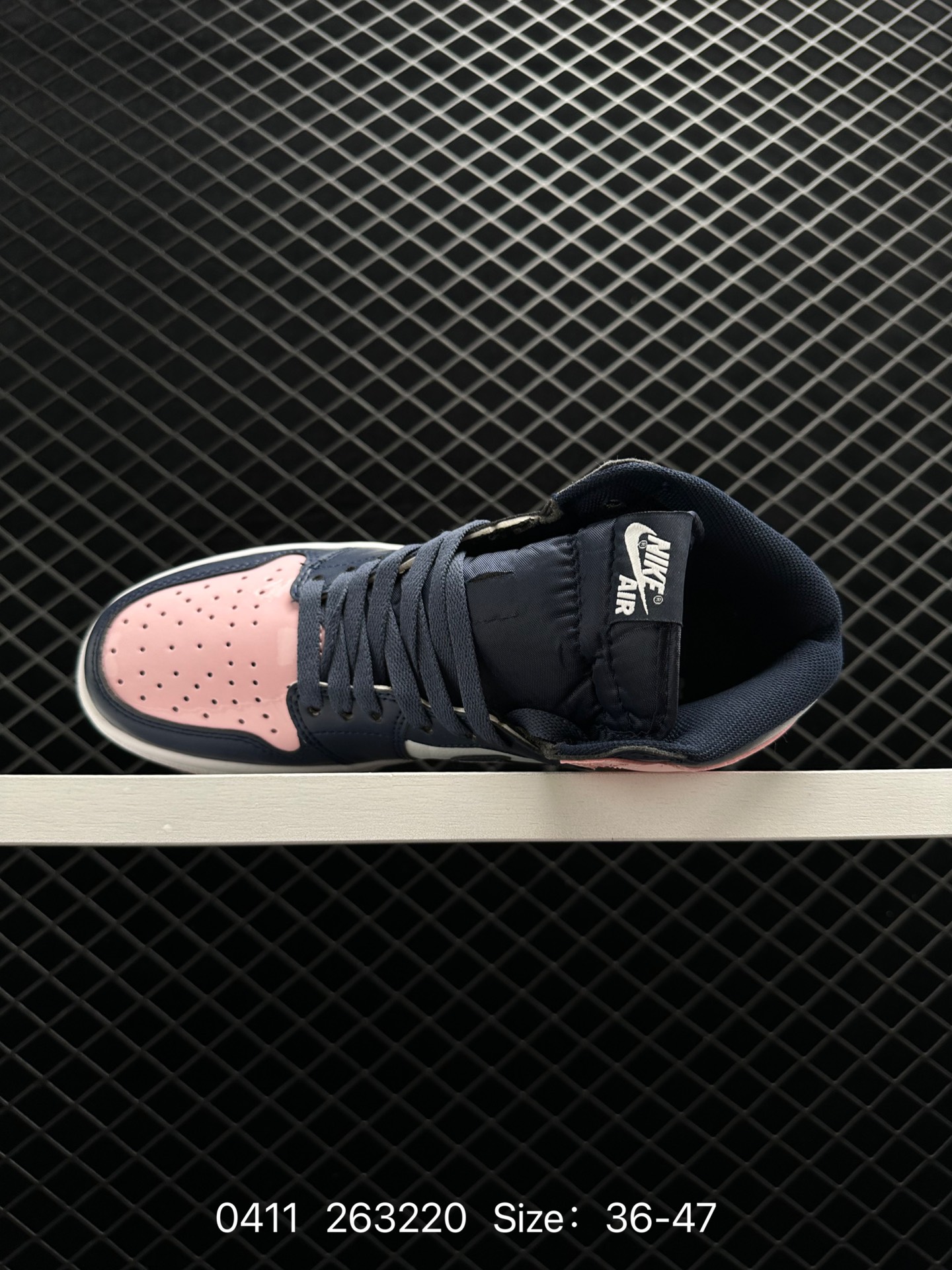 Air Jordan 1 Retro High OG “Dark Mocha”